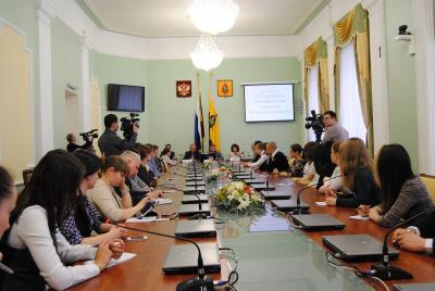 Члены правительства Рязанской области ездят на общественном транспорте